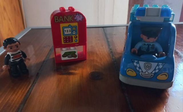 Lego duplo auto della polizia