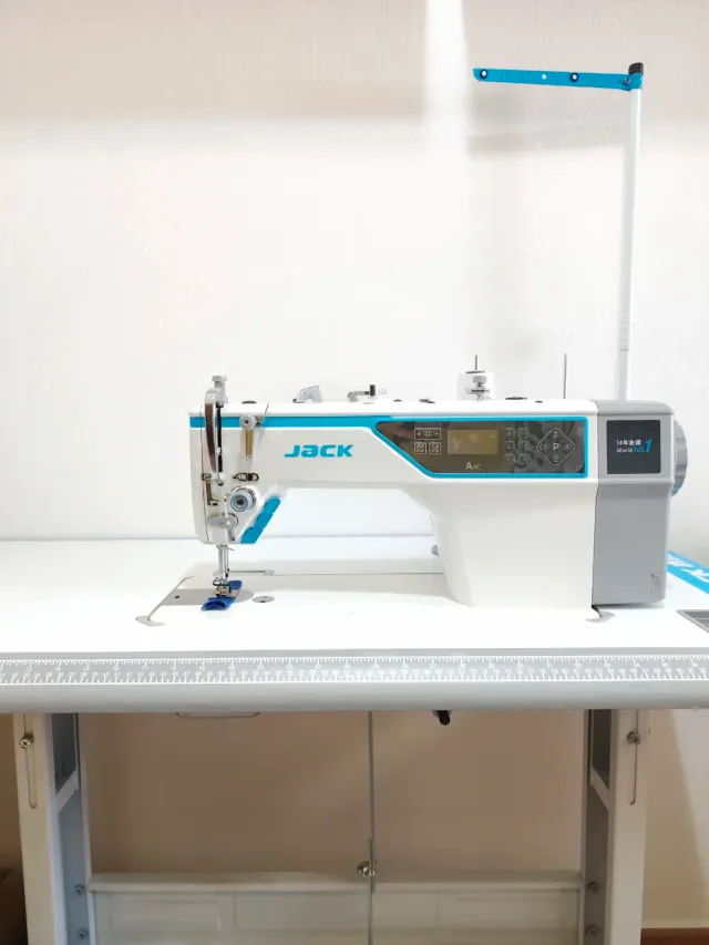 Máquinas de coser industriales Nuevas