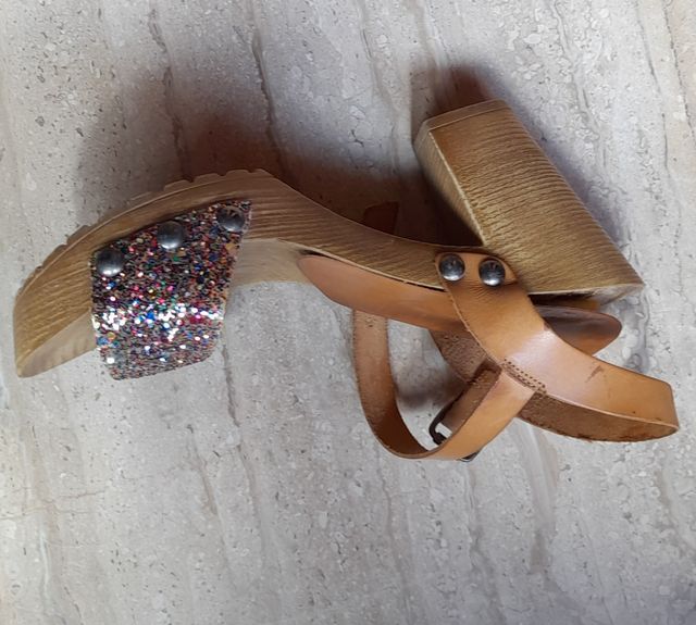 Zapatos piel de tacón