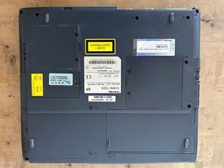 Ordenador portatil toshiba.