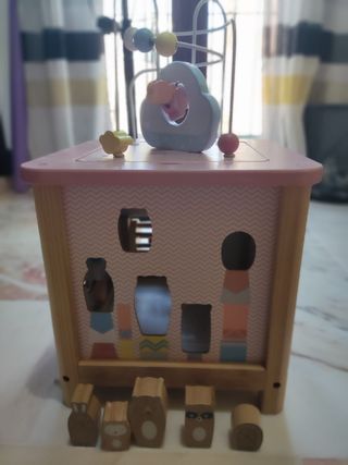 Cubo de actividades Montessori