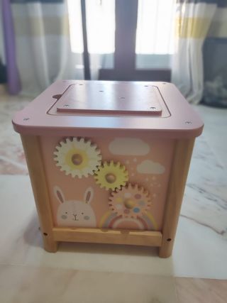 Cubo de actividades Montessori