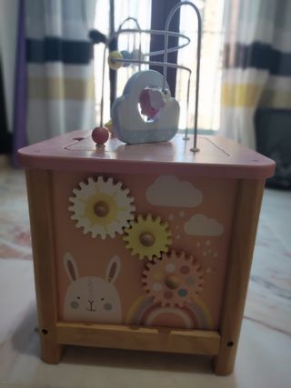 Cubo de actividades Montessori