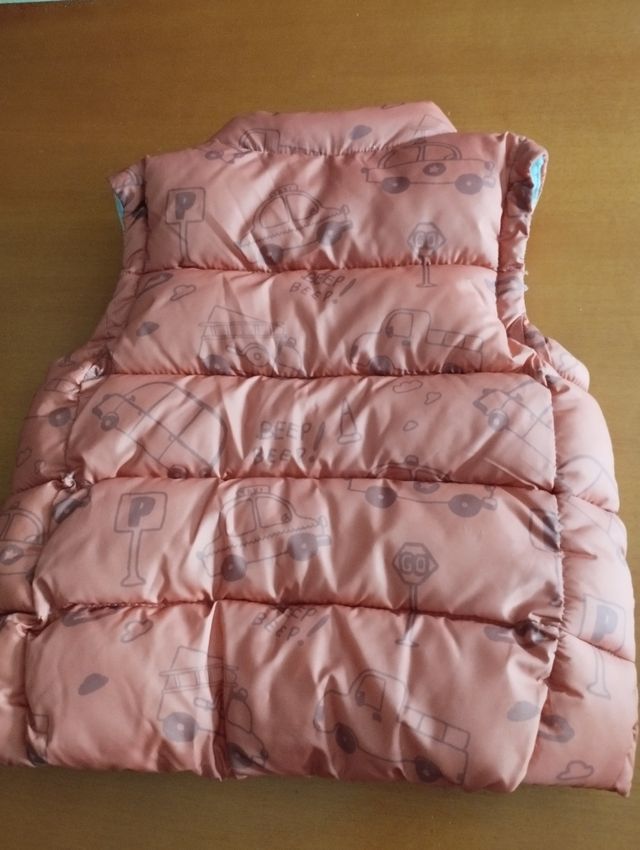 Chaleco niño naranja.