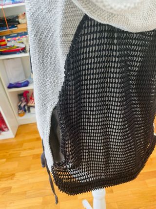 Sudadera Zara con rejilla en laterales