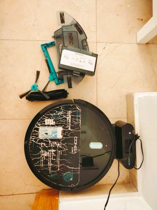 URGE Robot aspiradora friega Cecotec 1090