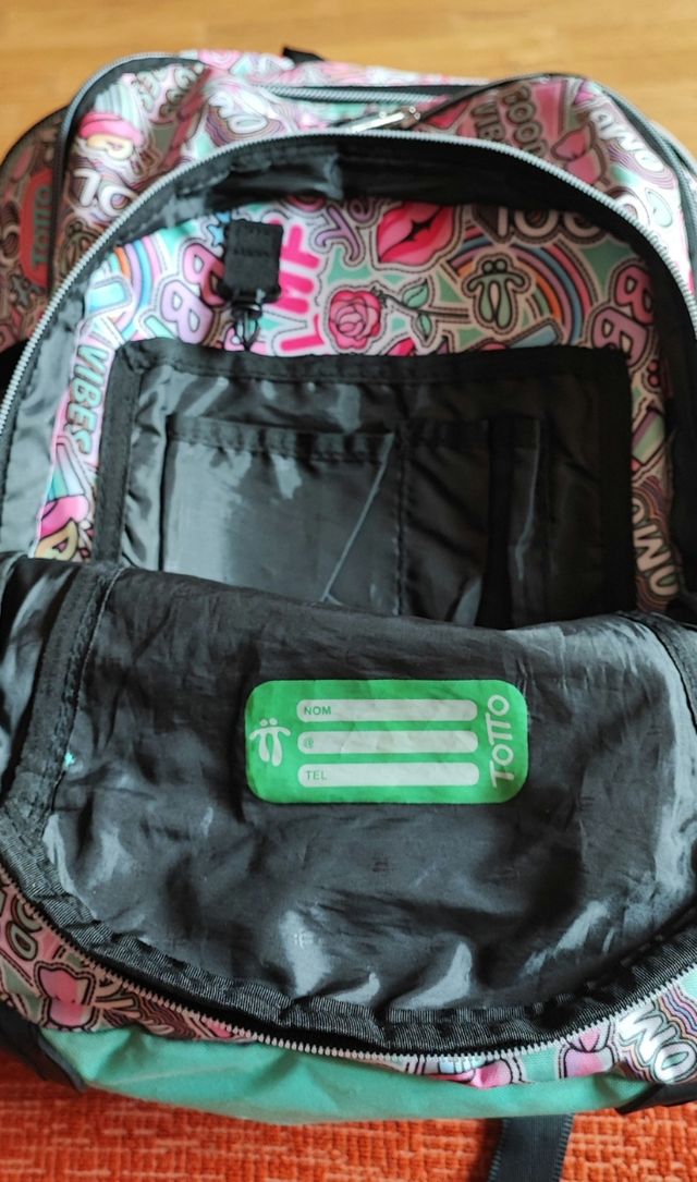 Mochila totoo