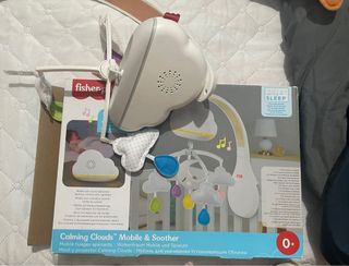 Movil y proyector calming clouds