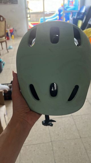 Bici sin pedales + casco 