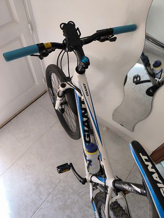 Bicicleta  Montaña GIANT Revel