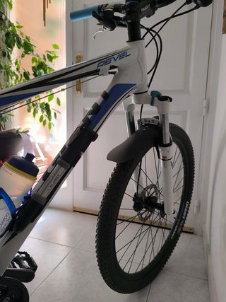 Bicicleta  Montaña GIANT Revel