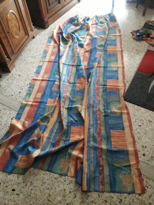 2 tende coprenti o calate e 2 mantovane