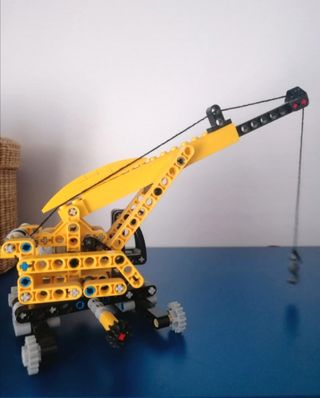 Lego Gru Technic argano e braccio mobile a cingoli