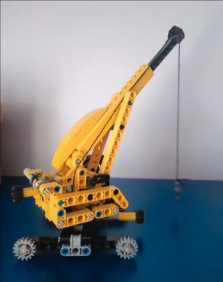 Lego Gru Technic argano e braccio mobile a cingoli