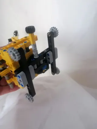 Lego Gru Technic argano e braccio mobile a cingoli