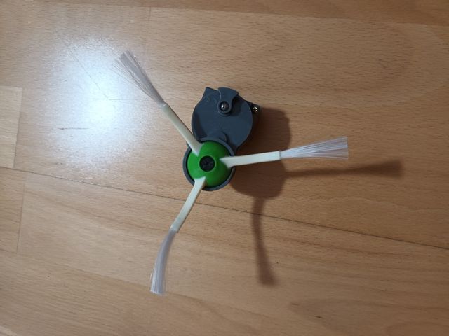 Motor esquinero roomba