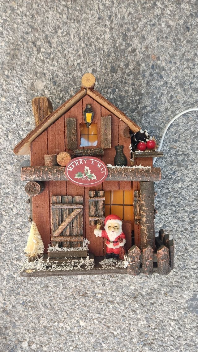 Casa de Navidad con luz