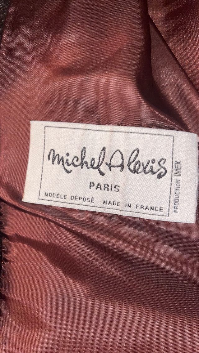 Abrigo michael alexis