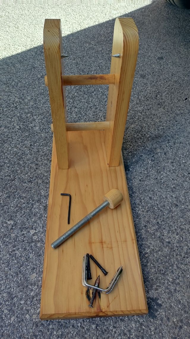 OFERTA Jamonero muy Robusto