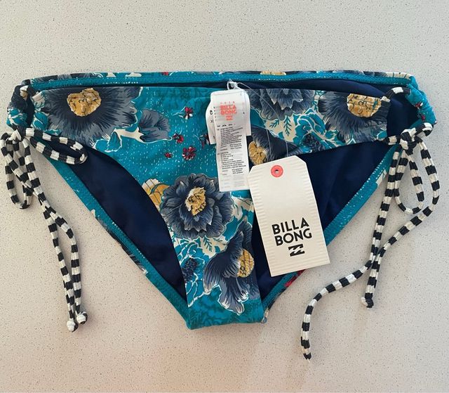 Braga bikini de chica de la marca Billabong