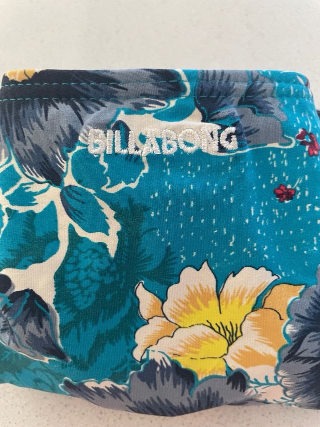 Braga bikini de chica de la marca Billabong