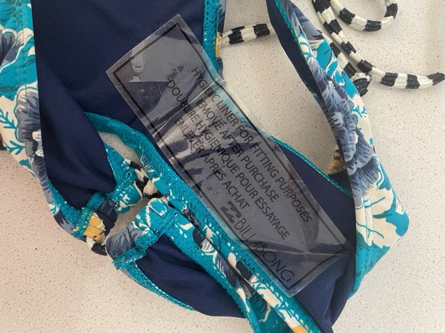 Braga bikini de chica de la marca Billabong