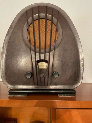 Radio antigua philips 834