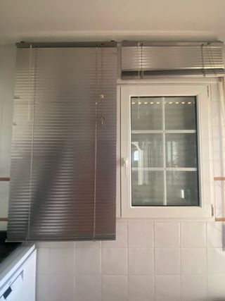 Persiena veneciana con lamas de alumio x 2