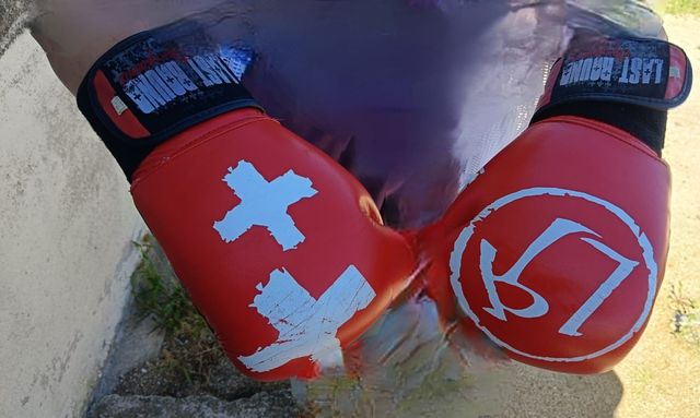 Boxing 🥊 🥊 (Muay Thai) Capacete e luvas 