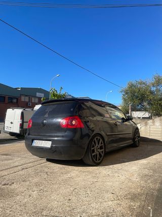 Volkswagen Golf 2005