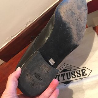 Zapatos negros de piel con cordones