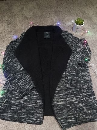 Chaqueta negra Bershka T.M