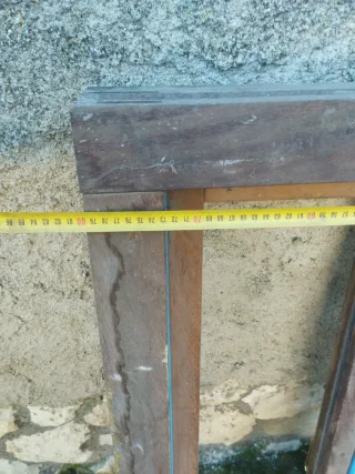 Ventana de madera 100€ tres unidades