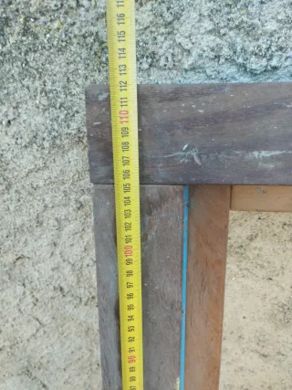 Ventana de madera 100€ tres unidades