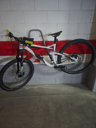 Bicicleta Cube en buen estado y poco uso