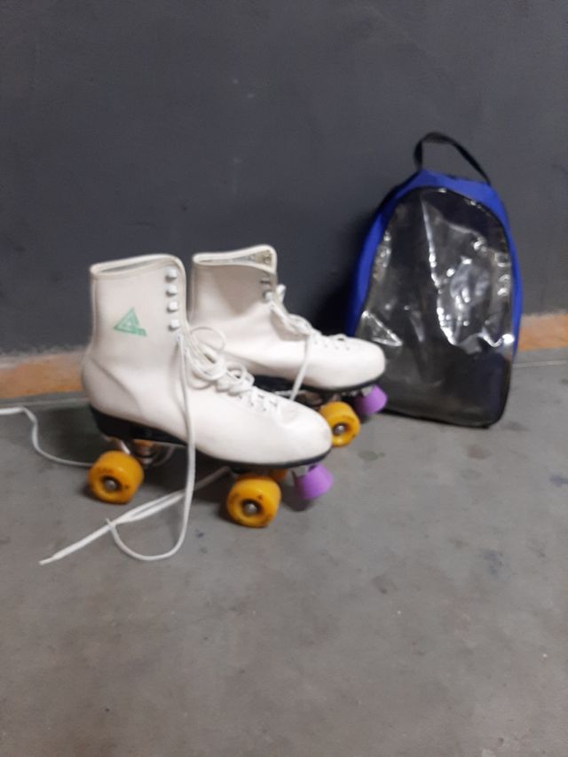Patines de bota clásico (ACRO) 4 ruedas + bolsa