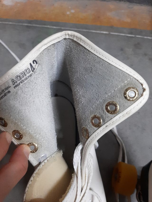 Patines de bota clásico (ACRO) 4 ruedas + bolsa