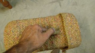 Capaza de esparto echa a mano