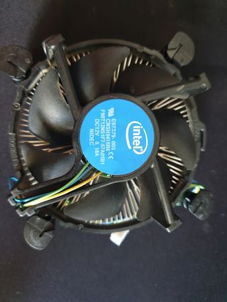 Pentium g5420 y disipador de serie