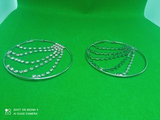 Orecchini argentati con strass