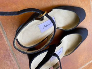 Zapatos de tacón azules talla 36 Andrea Arenas