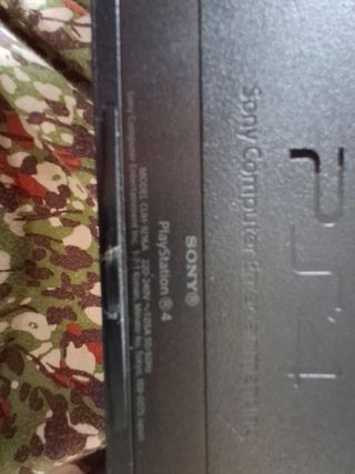 Pack PS4 + 3 mandos + 5 juegos