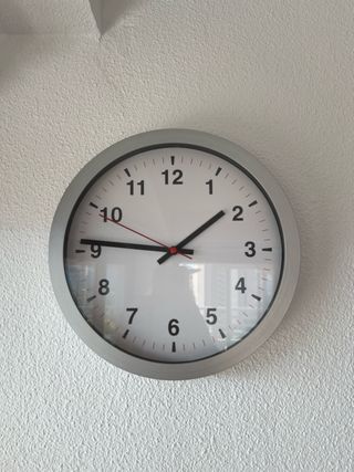 Reloj de pared a pila