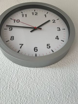 Reloj de pared a pila
