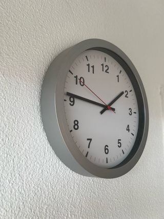Reloj de pared a pila