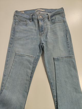 Pantalón vaquero Levis 710 superskining 