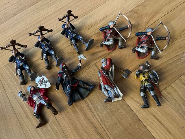 Lote 9 Figuras medievales Scleich