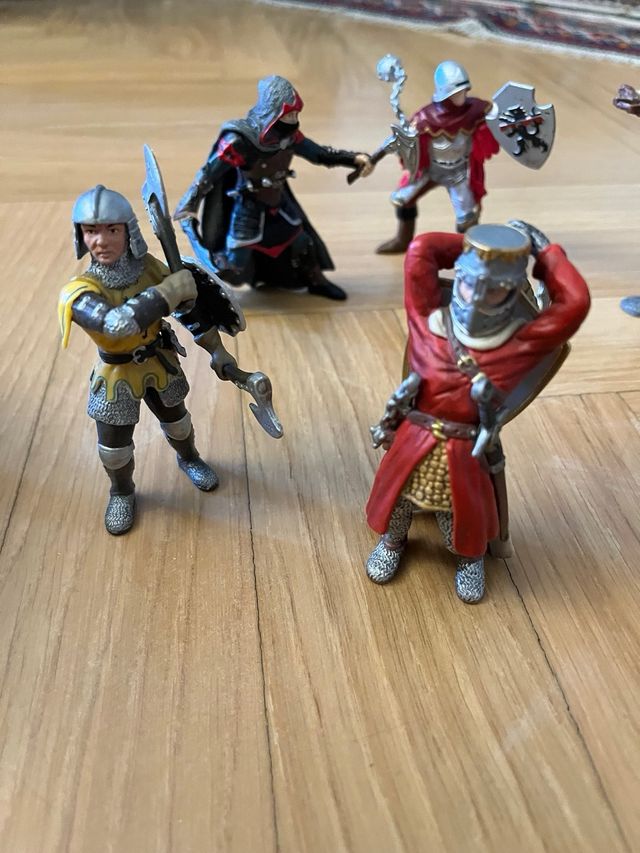 Lote 9 Figuras medievales Scleich