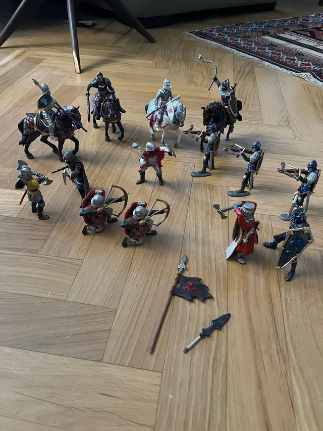 Lote 9 Figuras medievales Scleich