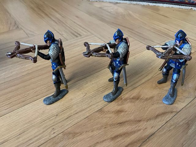 Lote 9 Figuras medievales Scleich